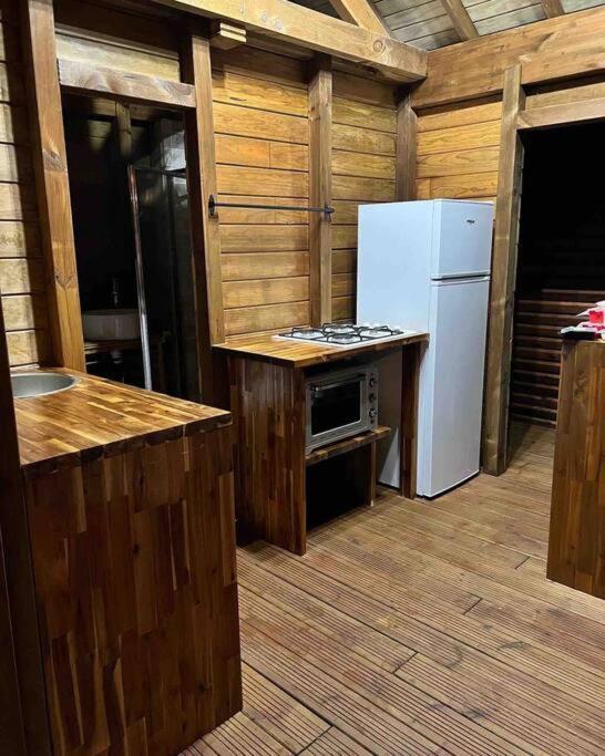 La Kaz A Pepes, Charmant Logement Avec Piscine Lamentin 외부 사진